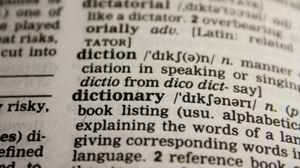 un dictionnaire ouvert
